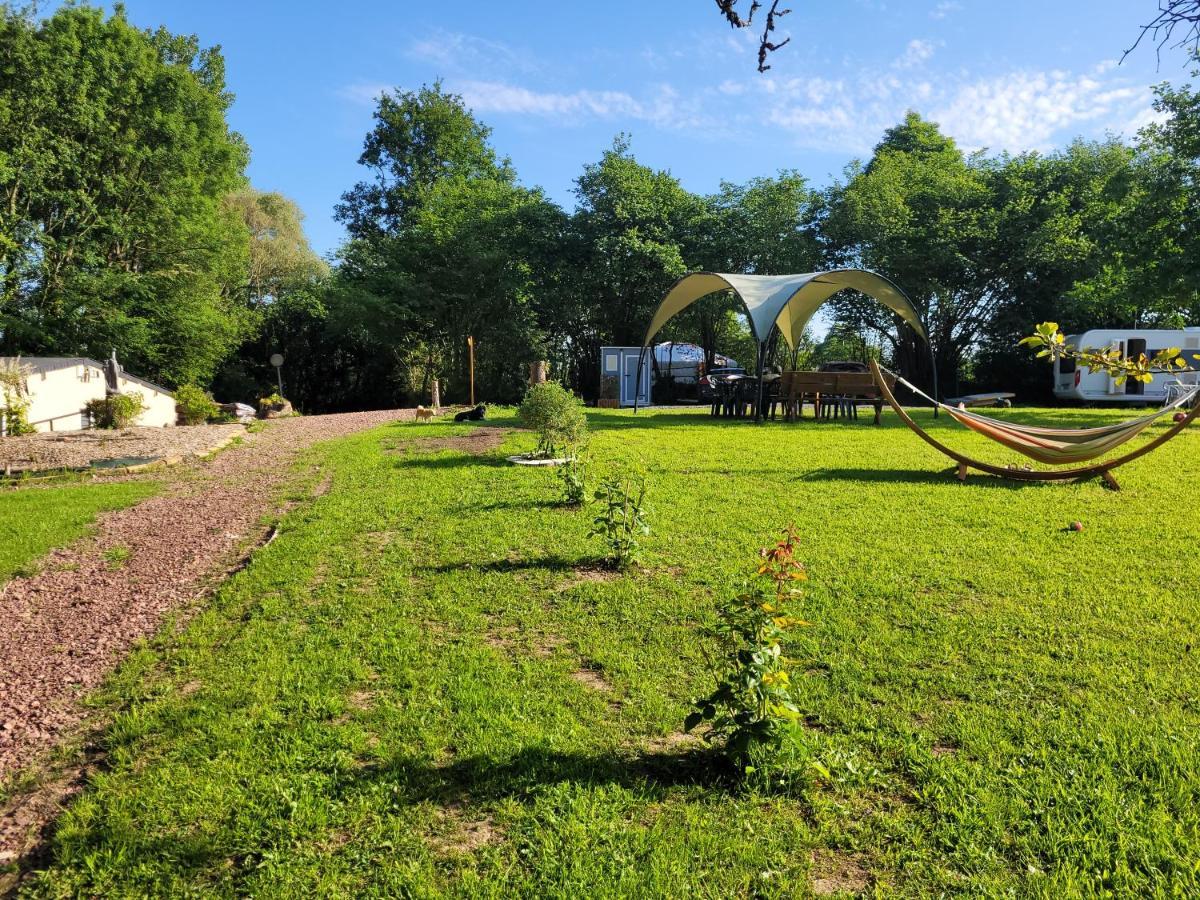 Clos Des Monts Saint-Martin-des-Besaces Exterior photo